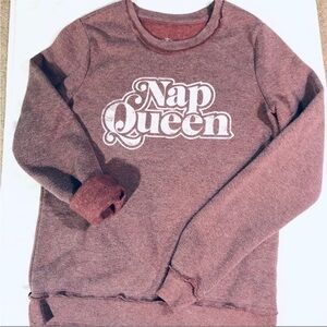 Well Worn Nap Queen purple maroon graphic sweatshirt Size XS EUC